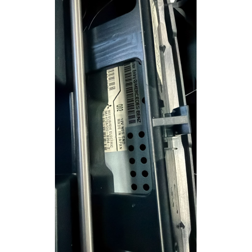 A2046801231  Schermo display display MERCEDES W204 CLASSE C  2012 9F45  100616150732