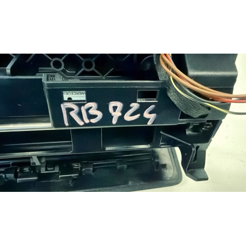 A2046801231  Schermo display display MERCEDES W204 CLASSE C  2012 9F45  100616150732