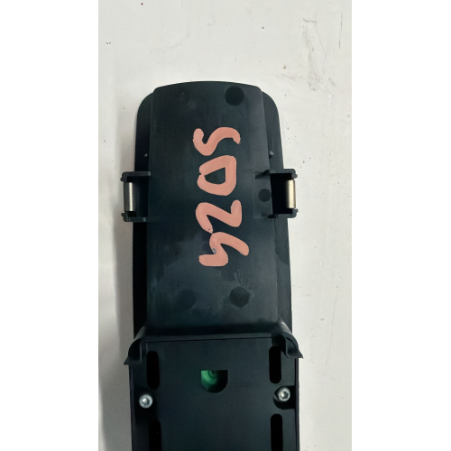 68029178 PULSANTE ALZAVETRO ANTERIORE DX JEEP Cherokee IV (KK) 2.8 CRD 4x4 Diesel 177CV 130kW ENS da anno 2008 10001746