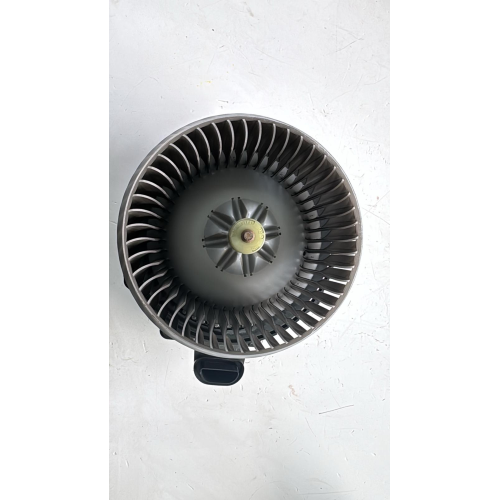 272700-8104 9Q10 Ventola riscaldamento ABITACOLO TOYOTA RAV4 IV SUV XA40 2.2 D 4WD Diesel 150CV 110kW 2AD-FHV anno 2015