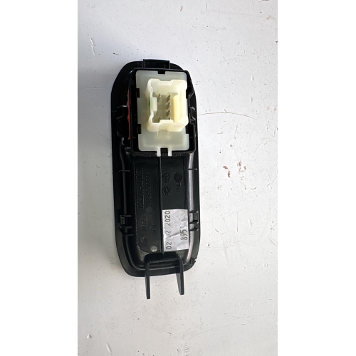 809609000R COMANDO INTERRUTTORE ALZACRISTALLI ANTERIORE DESTRO DACIA DUSTER 2020