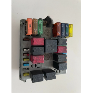 46835603 SCATOLA PORTAFUSIBILE FIAT PUNTO (188) 1.3 MULTIJET 16V 70CV (2005)  