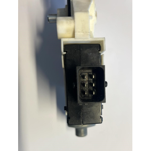 C59649-102 MOTORINO ALZAVETRO PORTA ANTERIORE DESTRA ALFA ROMEO GIULIA 2020 C59652-102