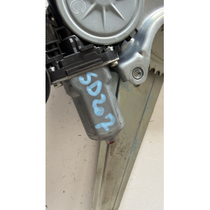 85720-35140  262100-2341 CREMAGLIERA MOTORINO ALZAVETRO POSTERIORE DESTRA PER TOYOTA Rav 4 2015