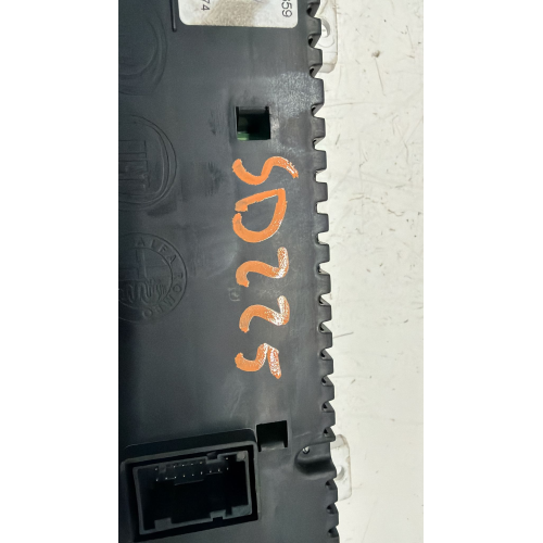 52048639 VEGLIA / QUADRO STRUMENTI / CONTACHILOMETRI FIAT PANDA III 1.2 B 2017 088776655 503006040002 D369 B01 12V 77359
