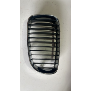7166439 GRIGLIA CROMATA PARAURTI ANTERIORE SINISTRA BMW 118 D E87 2005