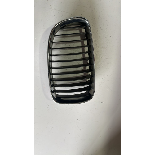 7166440 GRIGLIA CROMATA PARAURTI ANTERIORE DESTRA BMW 118 D E87 2005 224059-10