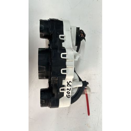 8A6118549 8A69199880 CENTRALINA COMANDO CLIMA ARIA FORD FIESTA 2017 E1064277D040447 