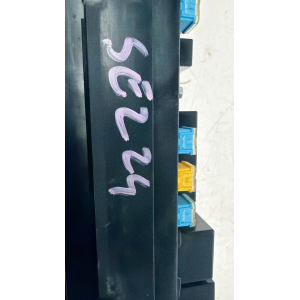 95471067 CENTRALINA 95471067 SCATOLA FUSIBILI RELE CHEVROLET CAPTIVA 2.2 D 120KW 2012 Z22D1 1067U