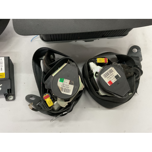 8201163304 KIT AIRBAG DACIA DUSTER I ANNO 2012 28.4076-5204.3 609979300 008R-000 008L-000 BAM-PT11-1746 34041872A 9852500028R