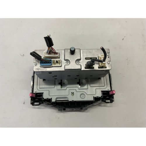 86120-0H040 AUTORADIO CITROEN C1 1.0 B 51KW 5M 5P (2015) RICAMBIO USATO ( NON FORNIAMO CODICE AUTORADIO , SOLO NUMERO TELAIO VEICOLO ) CQ-SS94F3AE 