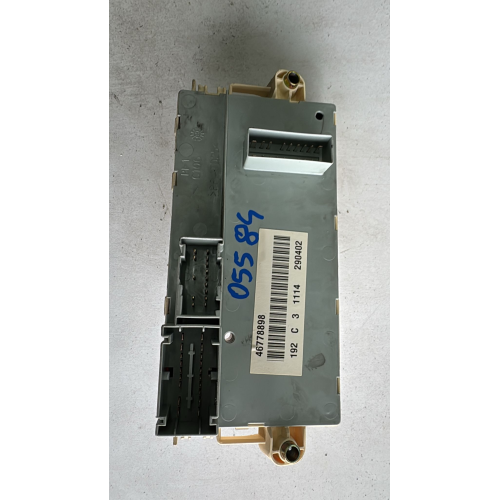 46778898 CENTRALINA SCATOLA FUSIBILI FIAT STILO 1.6 B 2003