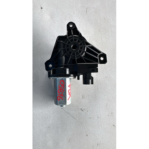 C37707-101 MOTORINO ALZAVETRO PORTA POSTERIORE DESTRO DX USATO FIAT 500X  2018 SN888223 PDX GB-558LA 