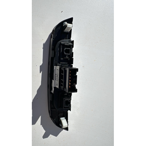 COMANDO Interruttore lampeggiatore di avvertimento per Hyundai IX35 LM 09-13 84740-2S350TAN 84740 2S350TAN A35N