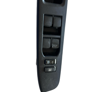 74232-0D690 PULSANTIERA ANTERIORE SINISTRA TOYOTA Yaris III (XP13) 1.5 Hybrid Benzina Elettrico 101CV 74kW 1NZ-FXE anno 2018 