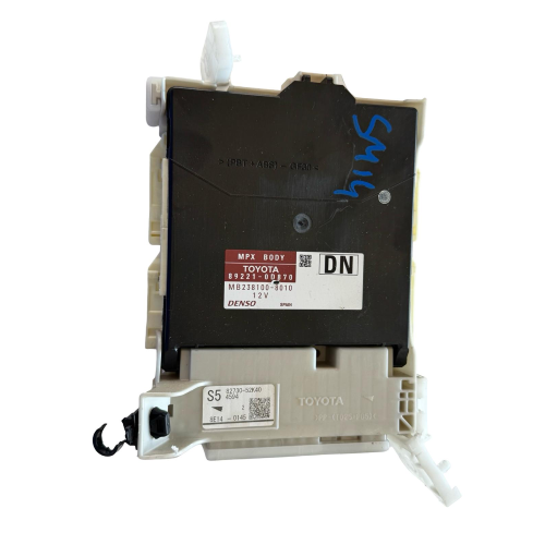 89221-0D870 CENTRALINA BODY COMPUTER TOYOTA Yaris III (XP13) 1.5 Hybrid Benzina Elettrico 101CV 74kW 1NZ-FXE anno 2018   MB238100-8010 82730-52K40