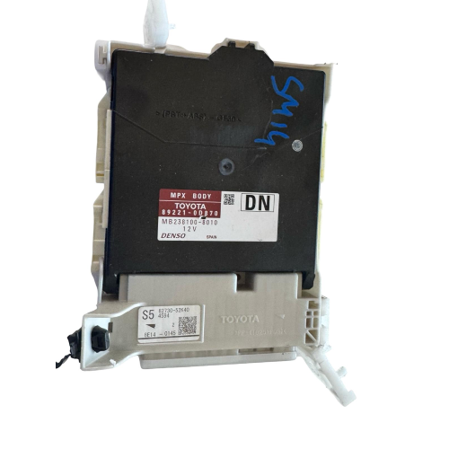 89221-0D870 CENTRALINA BODY COMPUTER TOYOTA Yaris III (XP13) 1.5 Hybrid Benzina Elettrico 101CV 74kW 1NZ-FXE anno 2018   MB238100-8010 82730-52K40