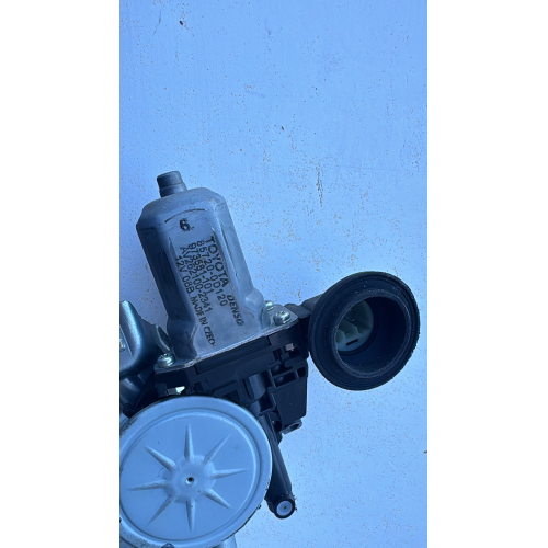 85720-0D1 CREMAGLIERA ALZAVETRO POSTERIORE DESTRA 973581-101  AV262100-2341 PDX TOYOTA Yaris III (XP13) 1.5 Hybrid Benzina Elettrico 101CV 74kW 1NZ-FXE anno 2018 