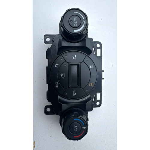 8A6T18C612 CENTRALINA COMANDO CLIMA FORD Fiesta Mk6 (JA8, JR8) 1.5 TDCi Diesel 75CV 55KW ANNO 2017 TIPO MOTORE UGJC