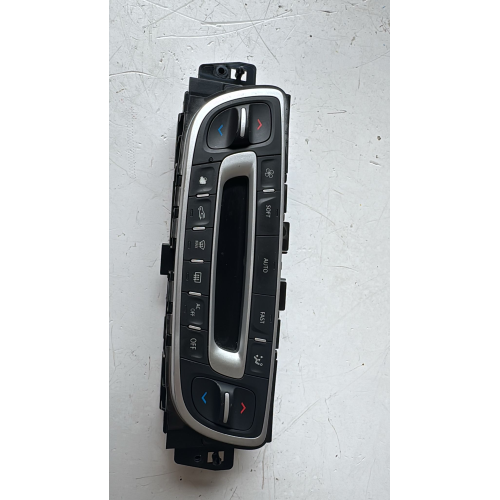 275100007R T1001936V CENTRALINA CONSOLE COMANDI CLIMA RENAULT Megane III Grandtour (KZ) 1.5 dCi Diesel 110CV 81kW K9K 846 anno 2012 K9K R8