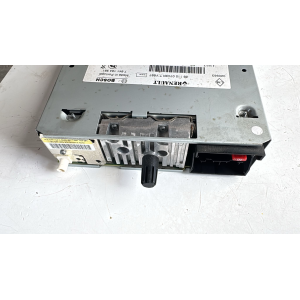 281150743RT RADIO Autoradio CD RENAULT Megane III Grandtour (KZ) 1.5 dCi Diesel 110CV 81kW K9K 846 anno 2012 K9K R8 Y6976 7641104391