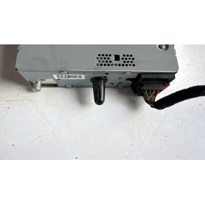 7355978780 28405891 AUTORADIO RADIO FIAT Punto III (199) 1.4 Natural Power Benz metano(GNC) 78CV 57kW 350A1000 anno 2015
