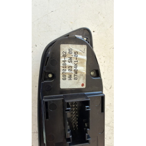 6970184-02 COMANDO INTERRUTTORE ALZAVETRO ANTERIORE SINISTRO BMW SERIE 1 (E87) 116 i Benzina 115CV 85kW N45B16A anno 2007