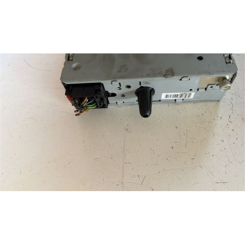 7355978780 RADIO AUTORADIO RADIO FIAT Punto III (199)  NO CODE SOLO TELAIO VEICOLO 