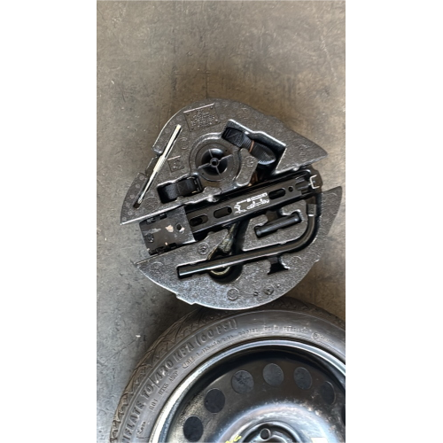 2160126 RUOTINO DI SCORTA CON ATTREZZI OPEL Adam (M13) 1.2 Benzina 69CV 51kW A12XER anno 2014 CONTINENTAL 115 70 R16  DOT 1314