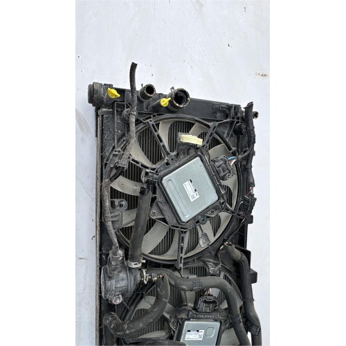 164000T431 884A002050 KIT RADIATORI TOYOTA COROLLA STATION WAGON (E21) M20A M20A HYBRID 2000 (18>)