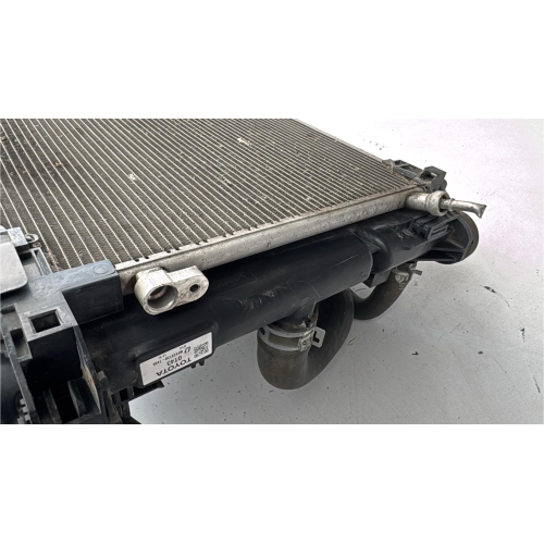 164000T431 884A002050 KIT RADIATORI TOYOTA COROLLA STATION WAGON (E21) M20A M20A HYBRID 2000 (18>)
