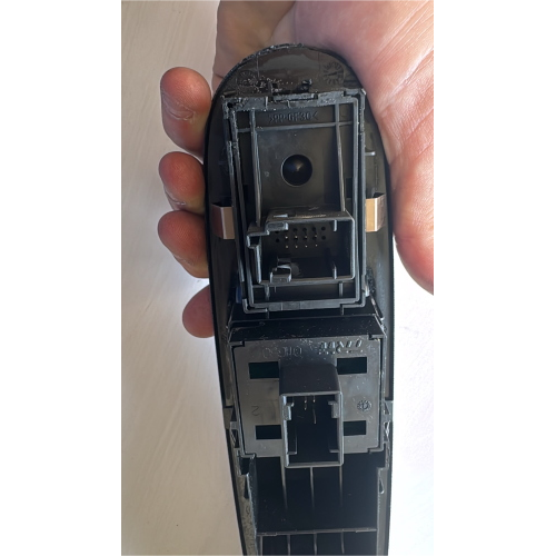 011650 PULSANTIERA ANTERIORE SINISTRA PER FIAT Punto EVO (09>12)