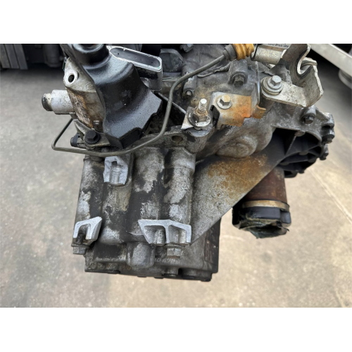 F1FR7002ADA CAMBIO MANUALE 6M FORD Focus Mk3 Station Wagon (DYB) 1.5 TDCi 120CV 88kW XWDB da anno 2014