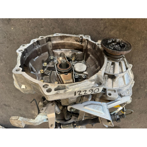CAMBIO JCP VOLKSWAGEN PASSAT 2000 BENZINA 110KW 6M ANNO 2007 BVY