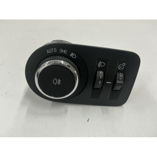 INTERRUTTORE COMANDO LUCI PER OPEL Corsa F Serie 39201667 (19>)