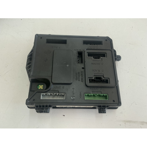 CENTRALINA PORTA FUSIBILI E BODY COMPUTER PER RENAULT Scenic Serie 284B17882R K