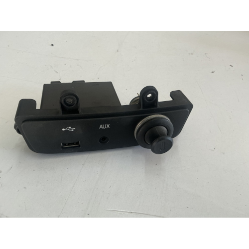 INTERFACCIA PRESA USB/INGRESSO AUX PER SSANGYONG Korando 2° Serie 202008944 (1
