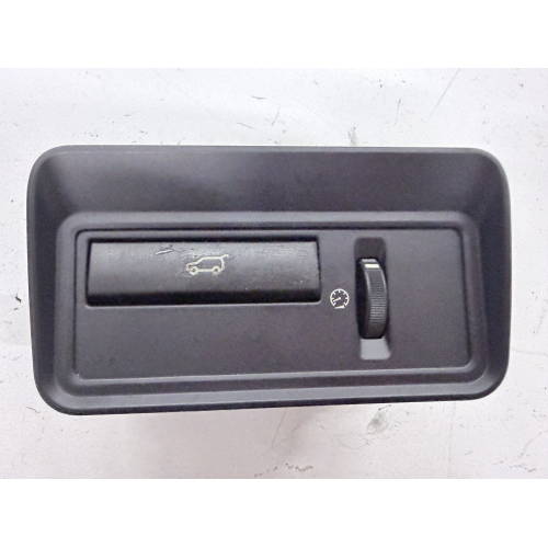 PULSANTE APERTURA PORTELLONE POSTERIORE PER LAND ROVER Range Rover SPORT CPLA11