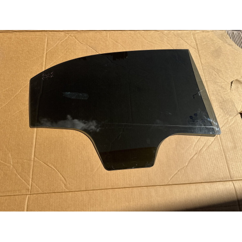 VETRO SCENDENTE POSTERIORE DESTRO PER FIAT 500 X Serie 51941685 55260384 (15>)