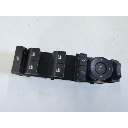 PULSANTIERA ANTERIORE SINISTRA PER HYUNDAI Tucson Serie 93571n74304x (20>)