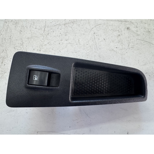 PULSANTIERA ANTERIORE DESTRA PER FIAT Grande Punto 2° Serie 19608A (08>10)