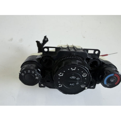 COMANDI CLIMA PER FORD Fiesta 6° Serie Restyling 8A6118549 (13>)