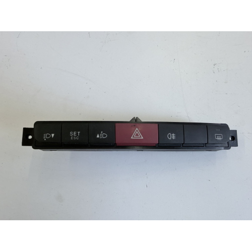 PULSANTE LUCI DI EMERGENZA PER FIAT Doblo Serie 735498199 (09>15)