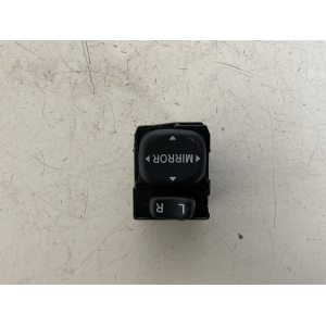 COMANDO INTERRUTTORE REGOLAZIONE SPECCHI ESTERNI Toyota Yaris 3 serie 1.5 B 101CV 74kW 1NZ-FXE 2012 2024