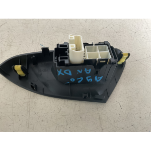 COMANDO PULSANTIERA ALZAVETRO ANTERIORE DESTRA TOYOTA AYGO 2019